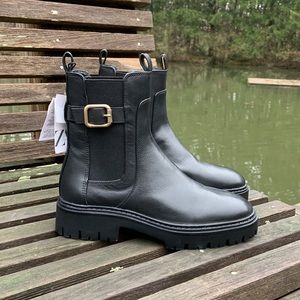 NWT Zara Leather Chelsea Boots Size 6